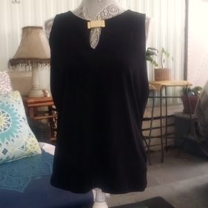 Price Firm-Michael Kors Black Top -L